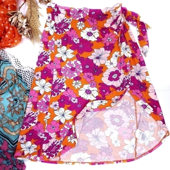 ModCloth Pink Red Floral Skirt Size L - Picture 1 of 11